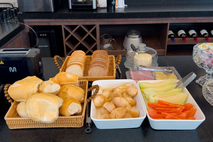 Breakfast/Coffee Service 26 of 33