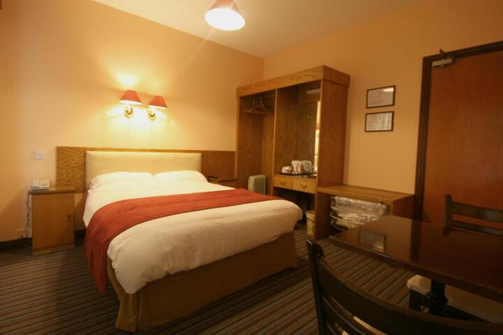 Image of The Parkway Hotel