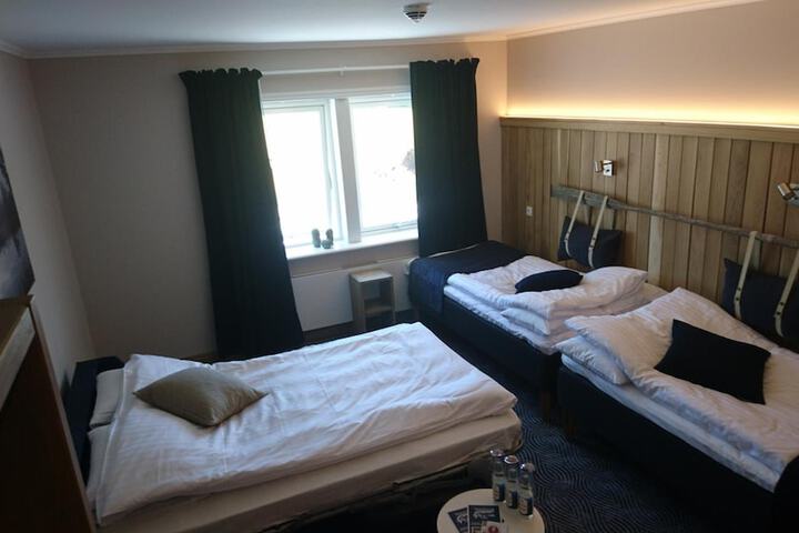 Room 12 of 43
