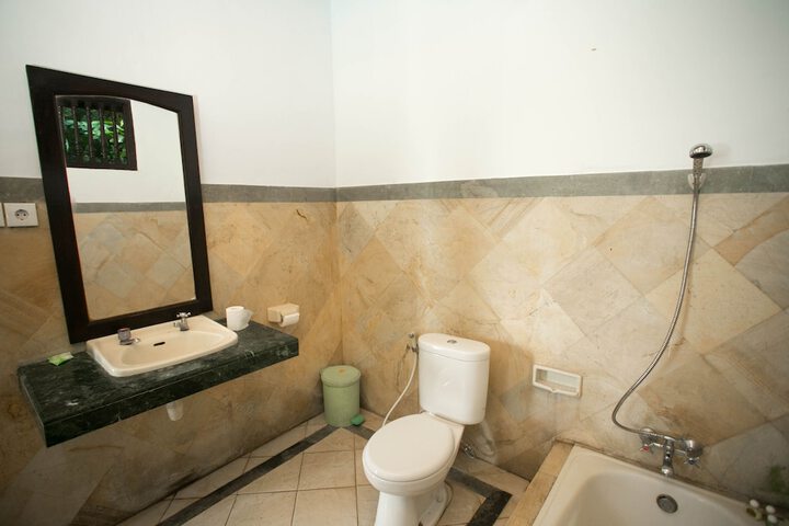 Room 20 of 27