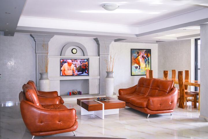 Hotel Interior 4 of 37