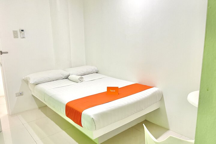 Room 7 of 35