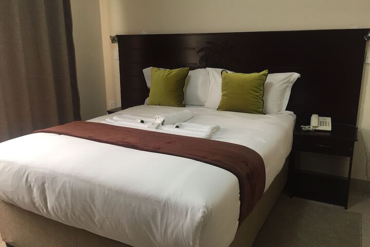 Room 15 of 74