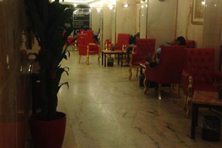 Photo 12