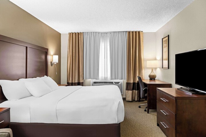 Room 21 of 35