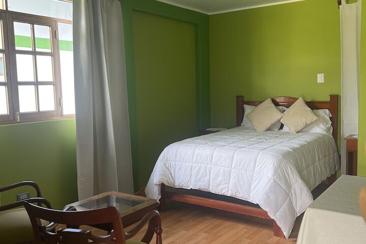 Room 2 of 63