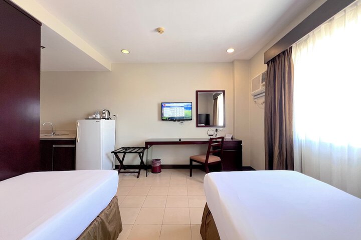Room 52 of 86