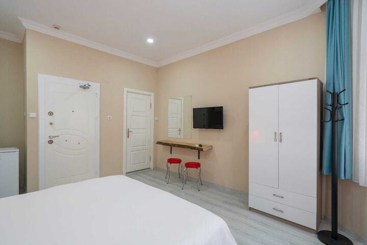 Room 27 of 55