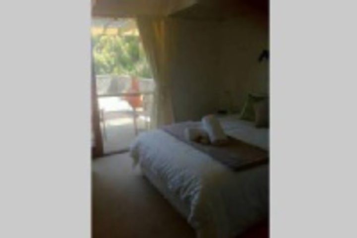 Room 6 of 66