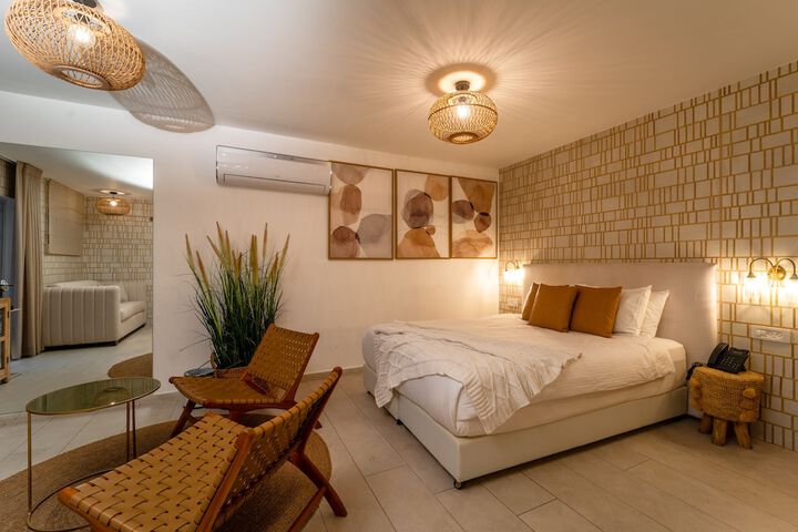 Room 54 of 145