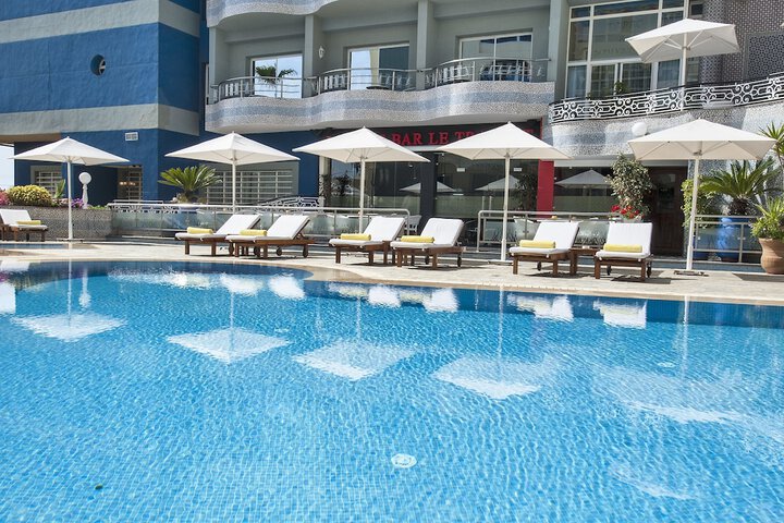 Pools & Facilities