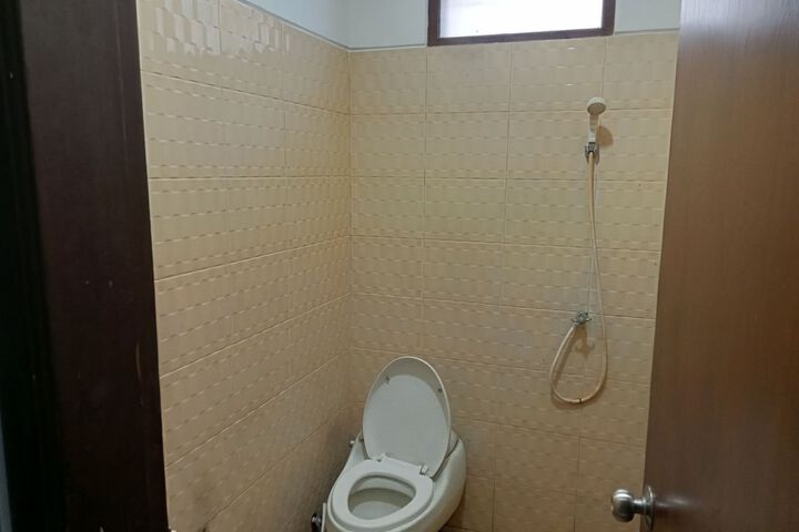 Room 11 of 15