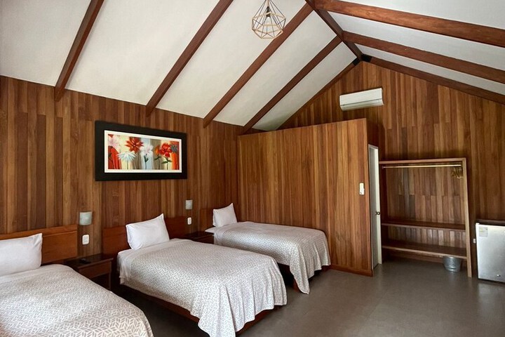 Room 5 of 44