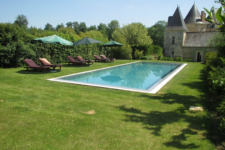 Pools & Facilities