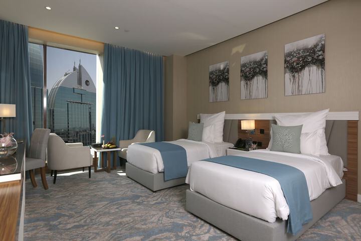 Room 3 of 43