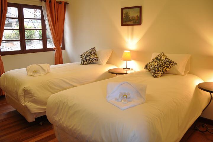 Room 4 of 22