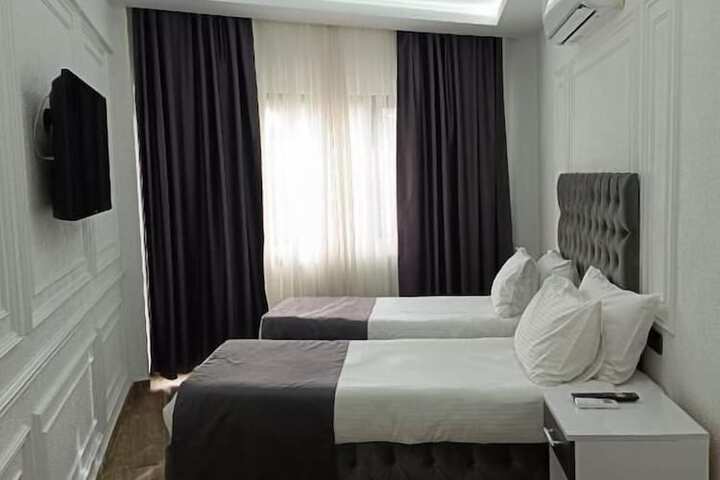 Room 36 of 85