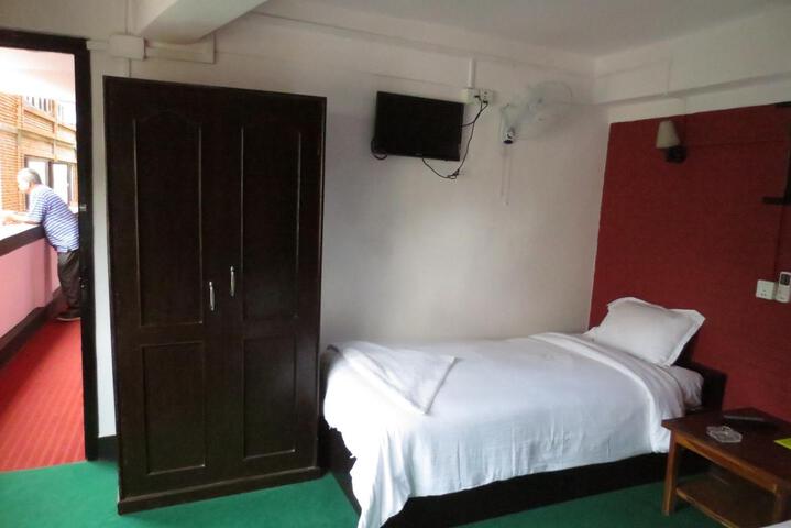 PALACE CHHETRAPATI HOTEL Pvt Ltd