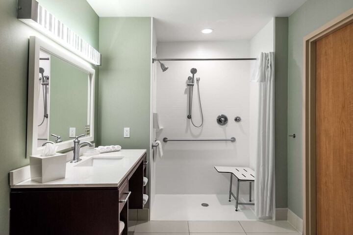Bathroom shower