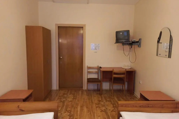 Room 2 of 14