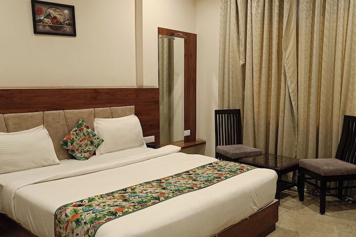 Room 19 of 33