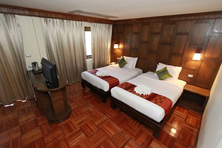 Room 7 of 35