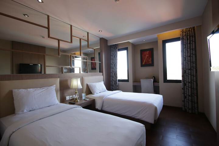 Room 14 of 35