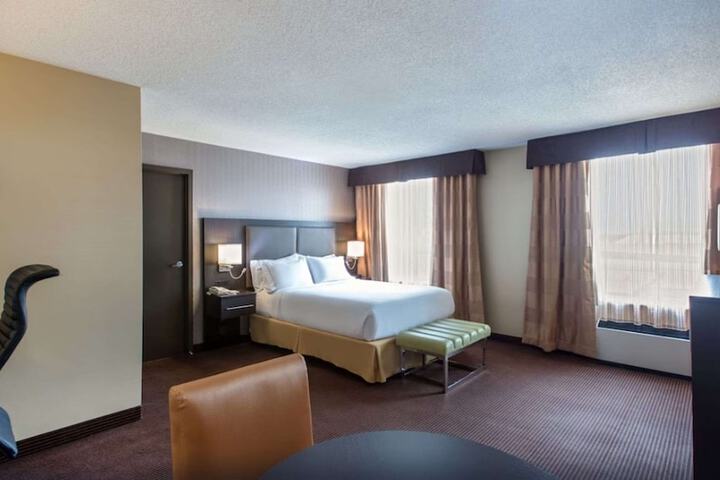 Room 8 of 20