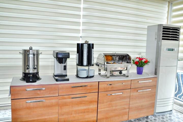Breakfast buffet