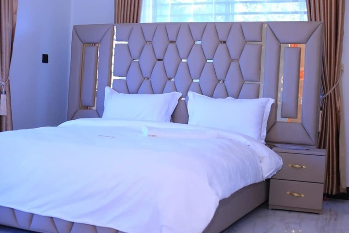 Room 3 of 11