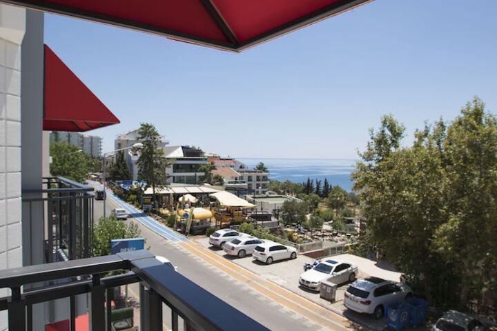 Terrace/Patio 25 of 64