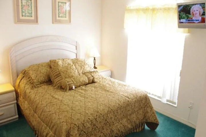 Room 2 of 22
