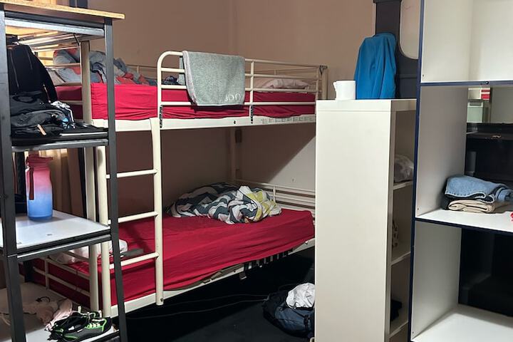 Room 14 of 42