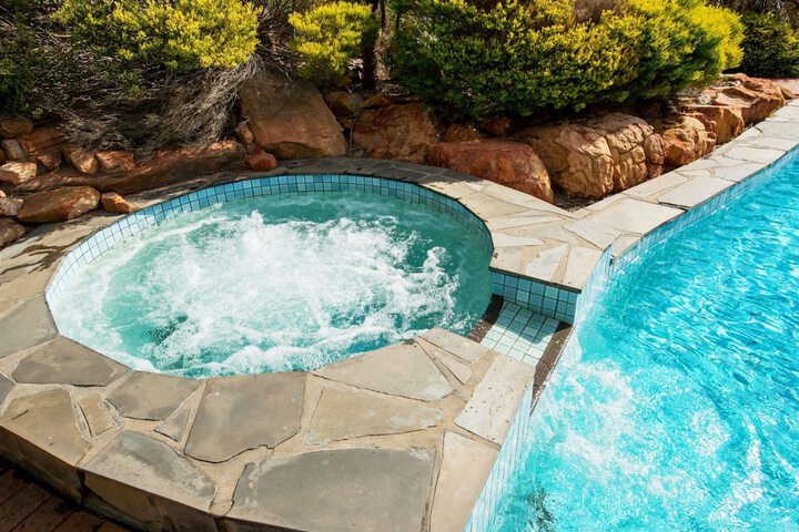Pool 103 of 143