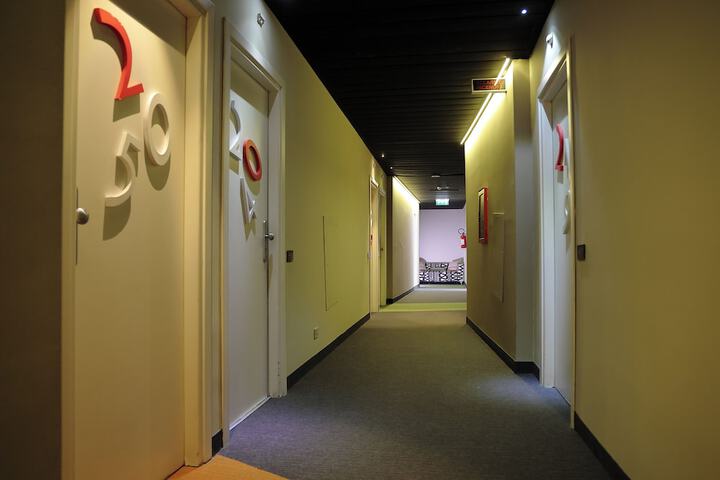 Room 40 of 79