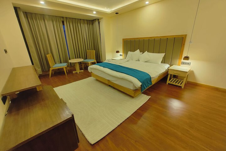 Room 15 of 40