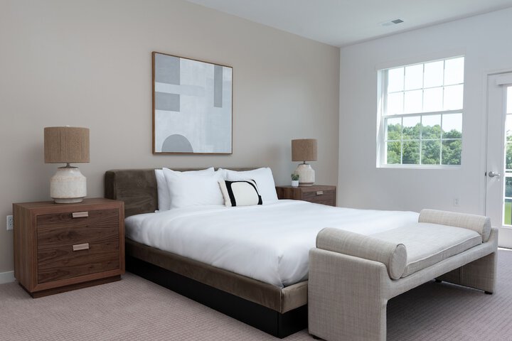 Deluxe Room 1 King Bed Balcony Self Check in with Virtual Front Desk (36 of 36)
