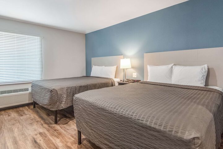 1 Queen Bed (21 of 22)
