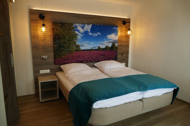 Room 3 of 64