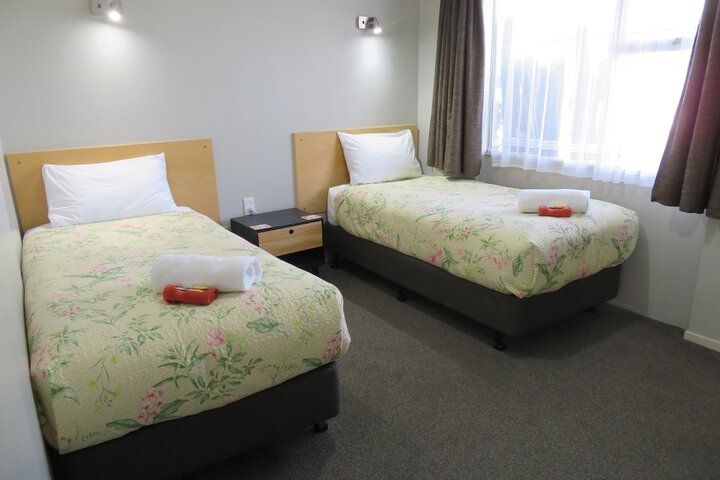 Room 37 of 74