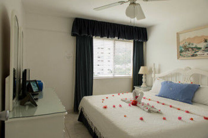 Room 25 of 37