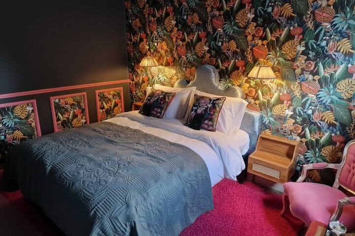 Room 7 of 26