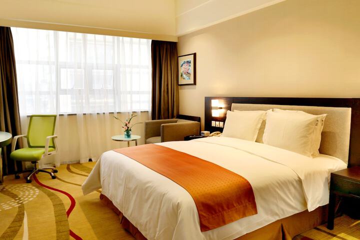 Room 4 of 58