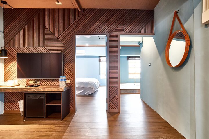 Room 15 of 115