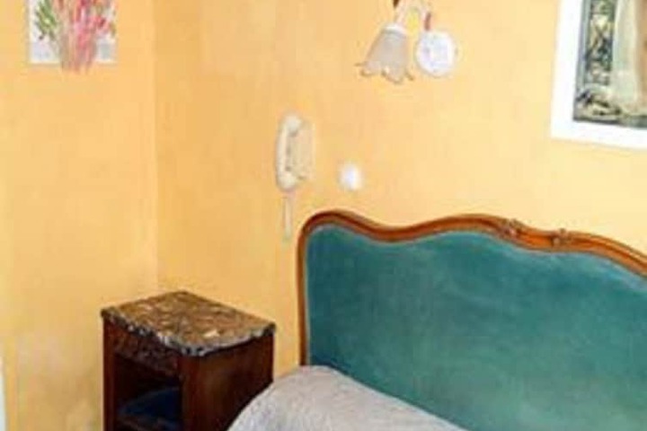 Room 20 of 30