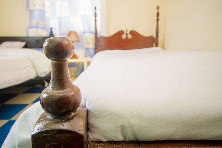 Room 27 of 48