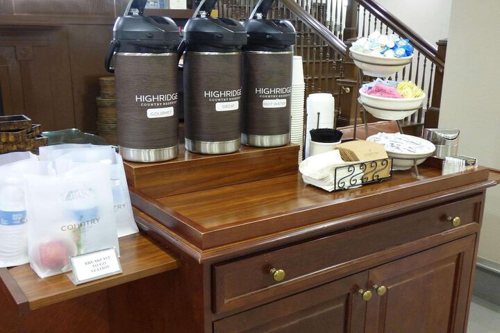Breakfast area