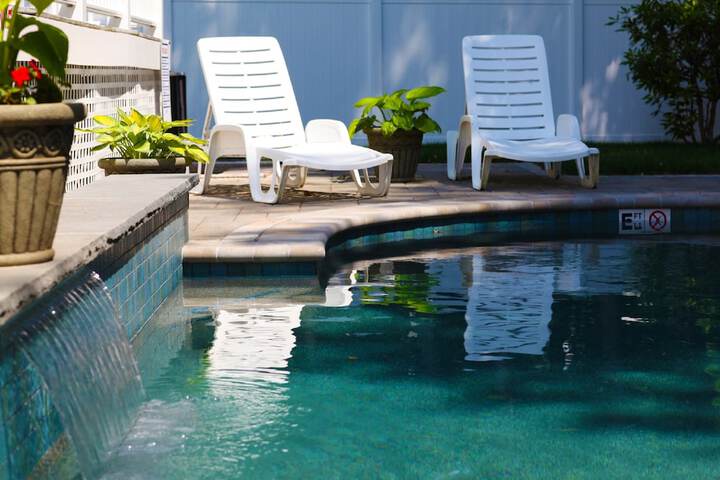 Pool 54 of 64