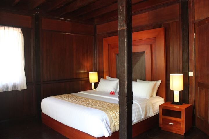 Room 2 of 47