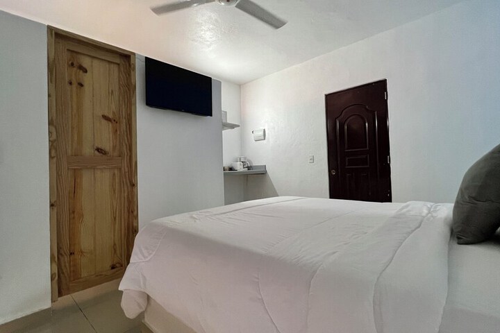 Room 16 of 29
